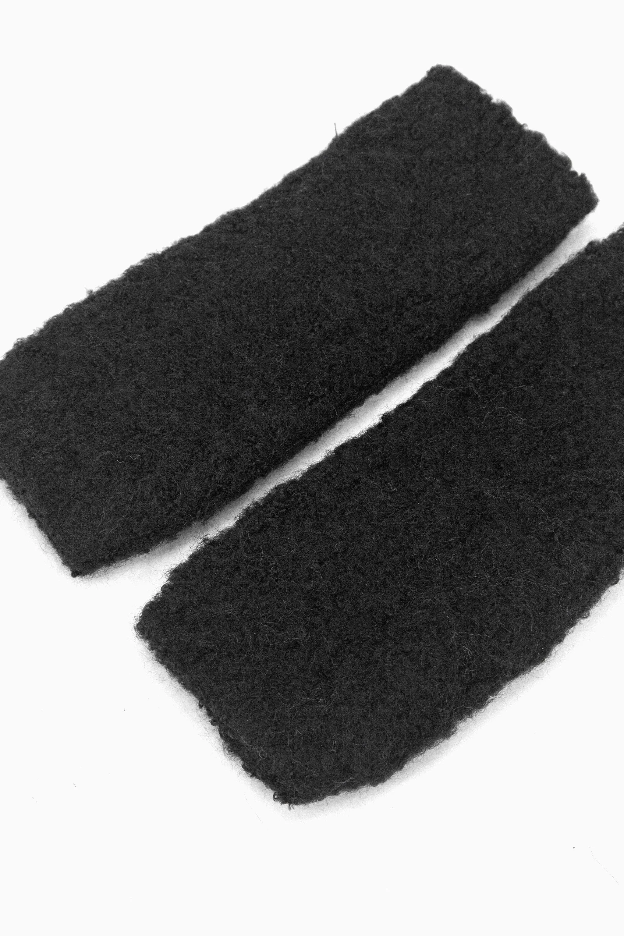 Alexa Textured Wrist Warmers - Black, Knitted